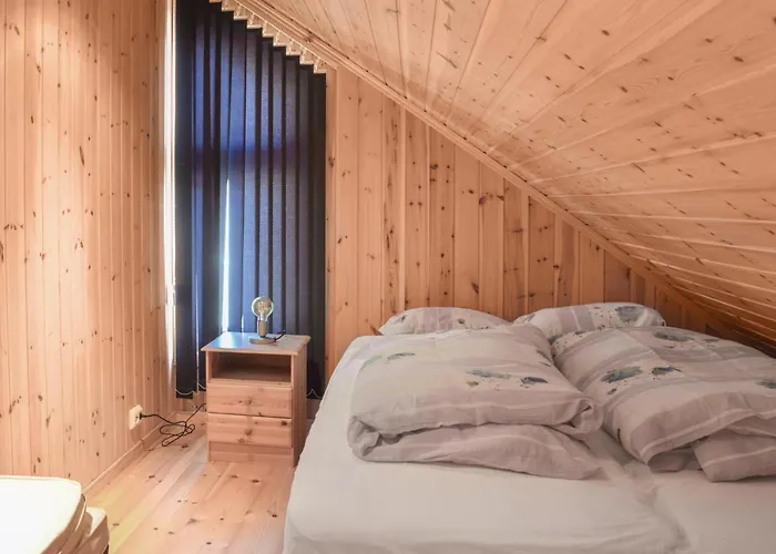 4 Bedroom Cozy In *